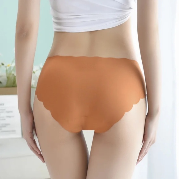3/$15 Beige Seamless Scalloped Panties No-Show Underwear Soft Stretchy Briefs - Picture 4 of 6